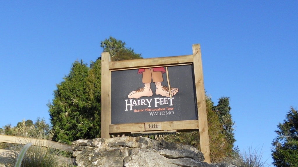Hairy Feet Waitomo Hobbit Tour: Welcome Sign